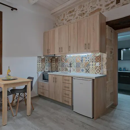Renato Apartman